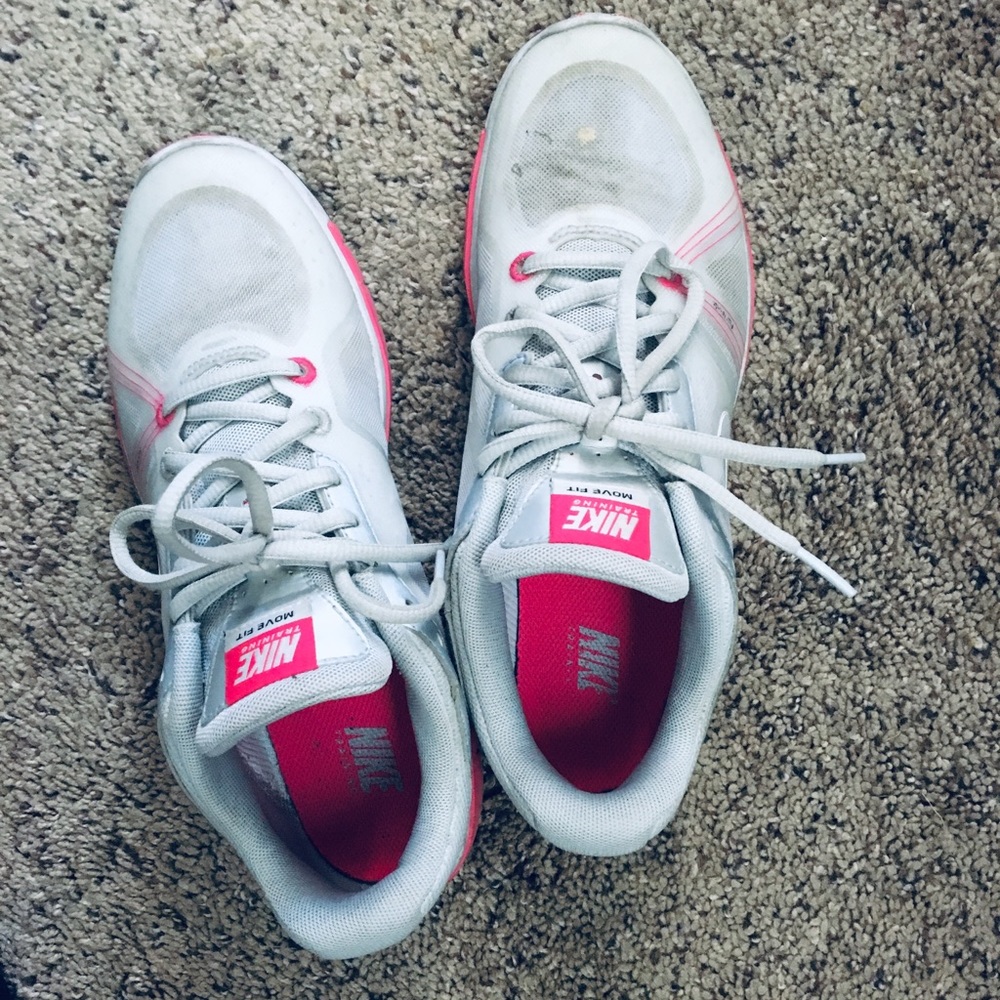Nike shoes for women sz8